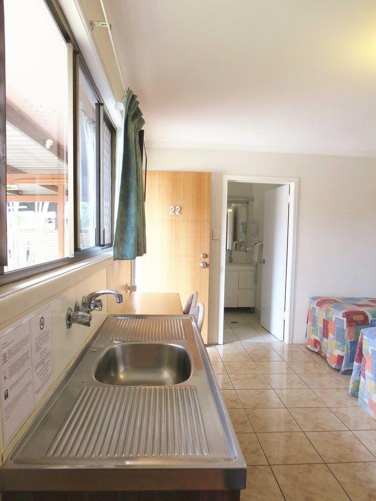 Galaxy Mackay Motor Inn Kültér fotó