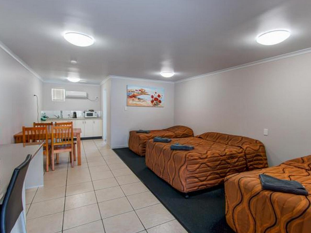 Galaxy Mackay Motor Inn Kültér fotó