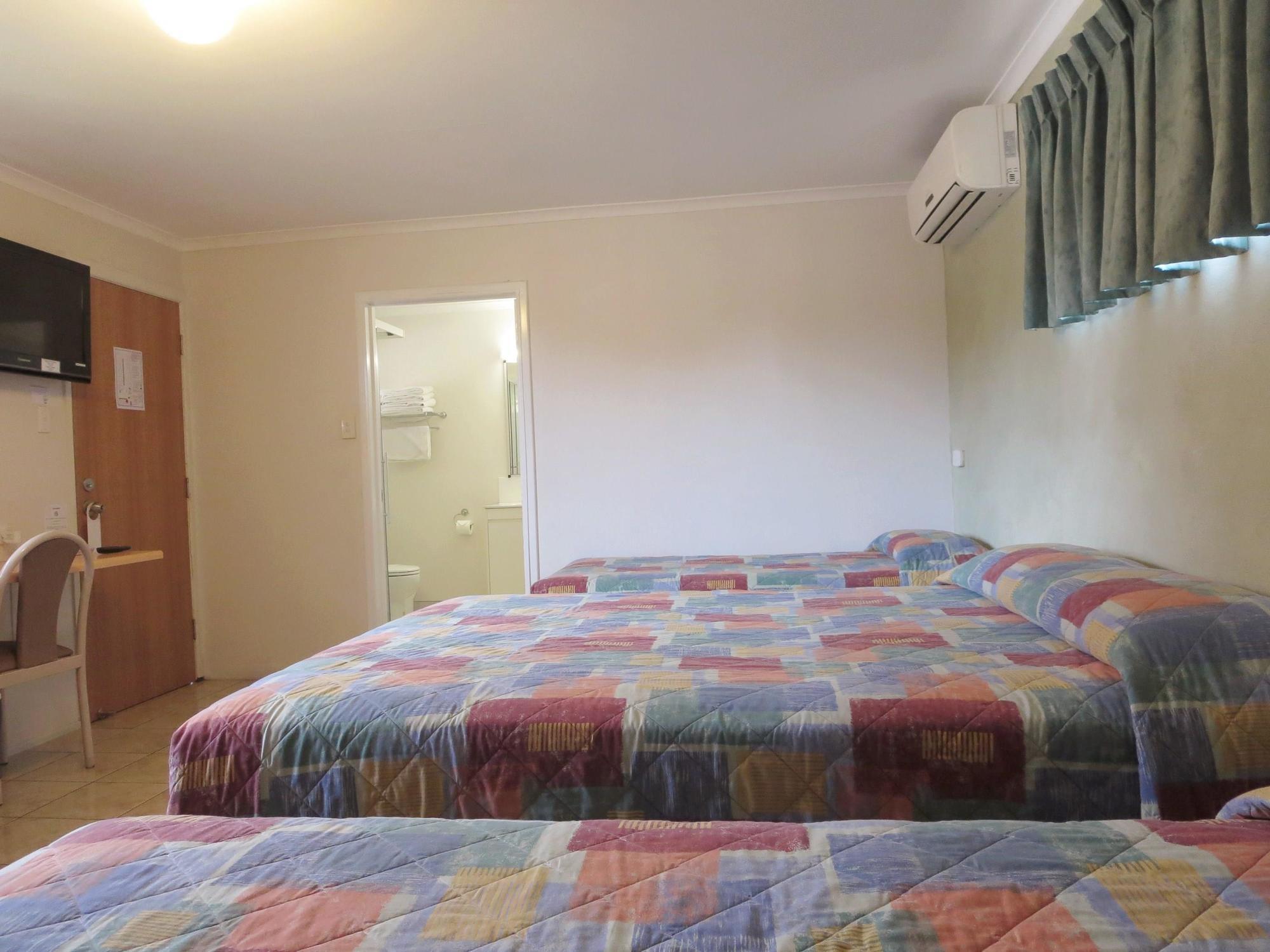 Galaxy Mackay Motor Inn Kültér fotó